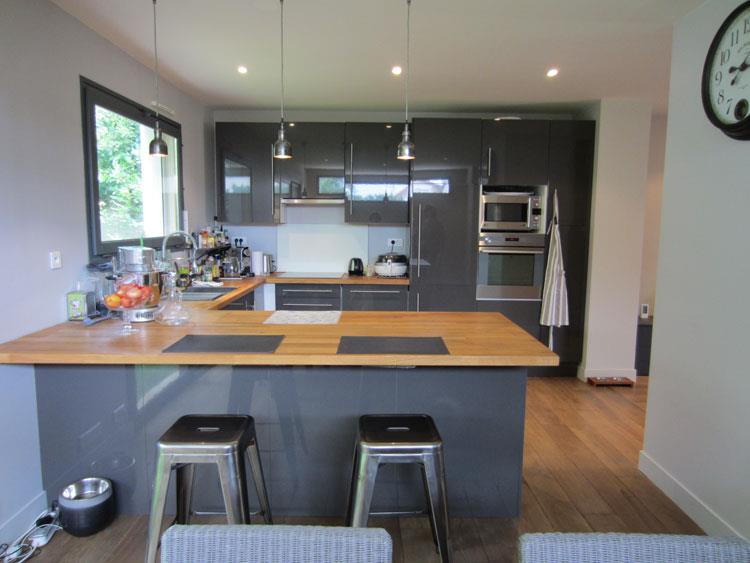 Cuisine gris et bois ~ tazmik.com for . Cuisine gris mat et plan de travail bois