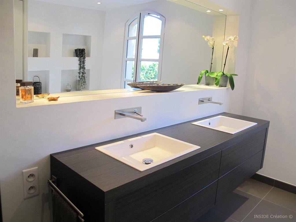Choisir du béton dans la salle de bain