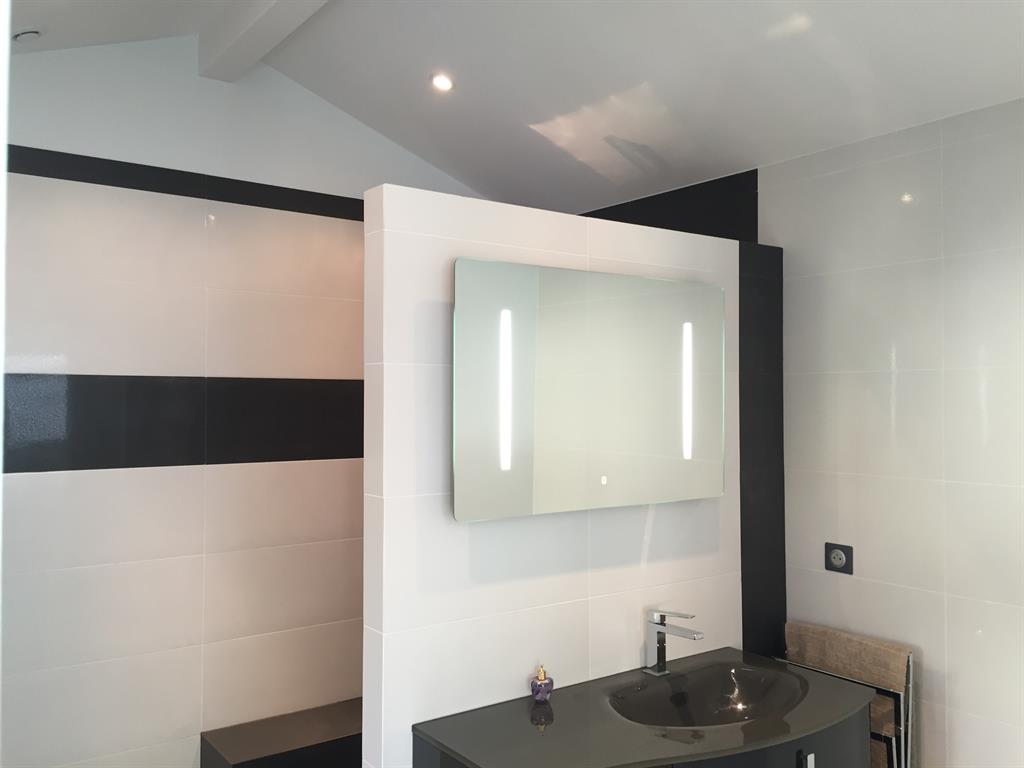 Salle de bain moderne : idées, photos, tendances – domozoom
